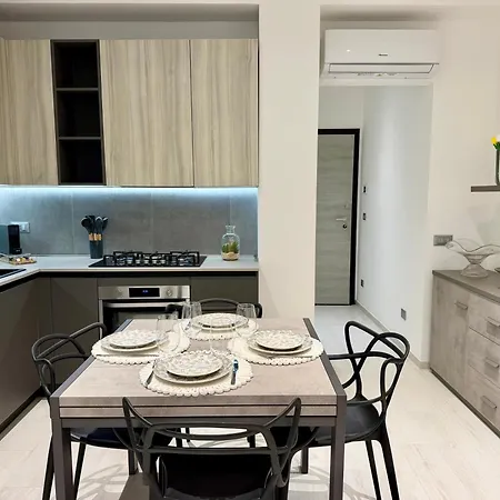 Wake To - Arona, Maggiore Apartman *