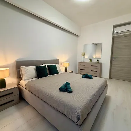 Wake To - Arona, Maggiore *