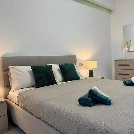 Wake To - Arona, Maggiore * Arona